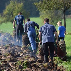 山東國(guó)新起重機(jī)械有限公司 