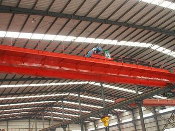 LHB型 防爆電動(dòng)葫蘆橋式起重機(jī)